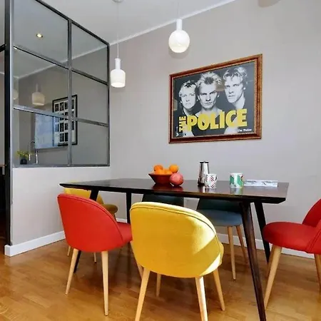 Julie's Renovated View Roma