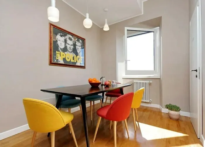 Julie's Renovated View Daire *