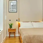דירה Julie's Renovated View רומא