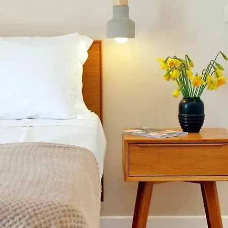 Julie's Renovated View Апартаменты