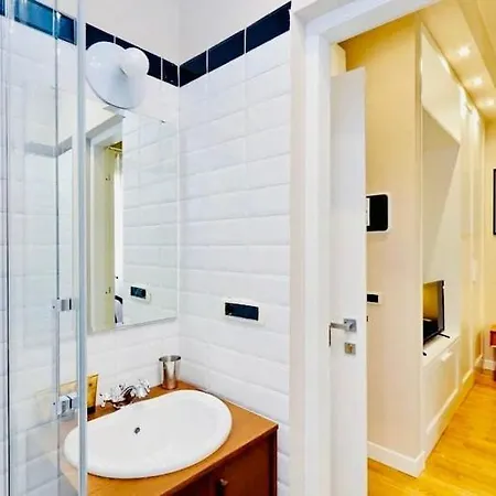 Апартаменты Julie's Renovated View