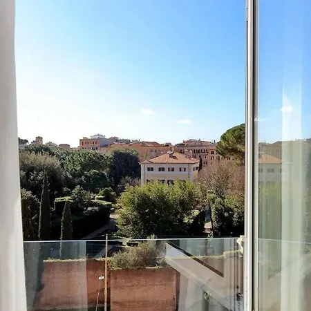 Julie's Renovated View Appartement *